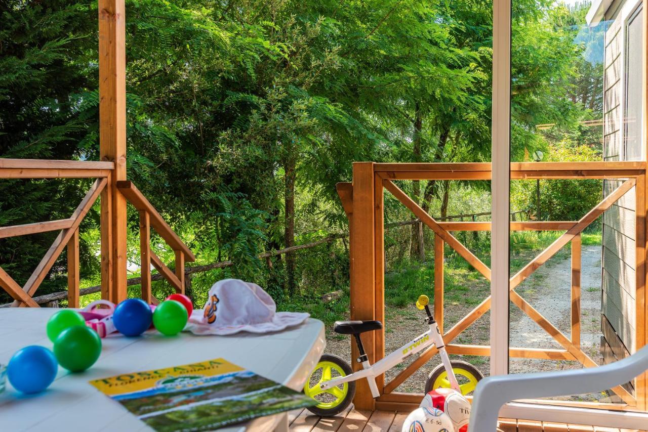 Camping Village Il Poggetto Troghi Exterior foto